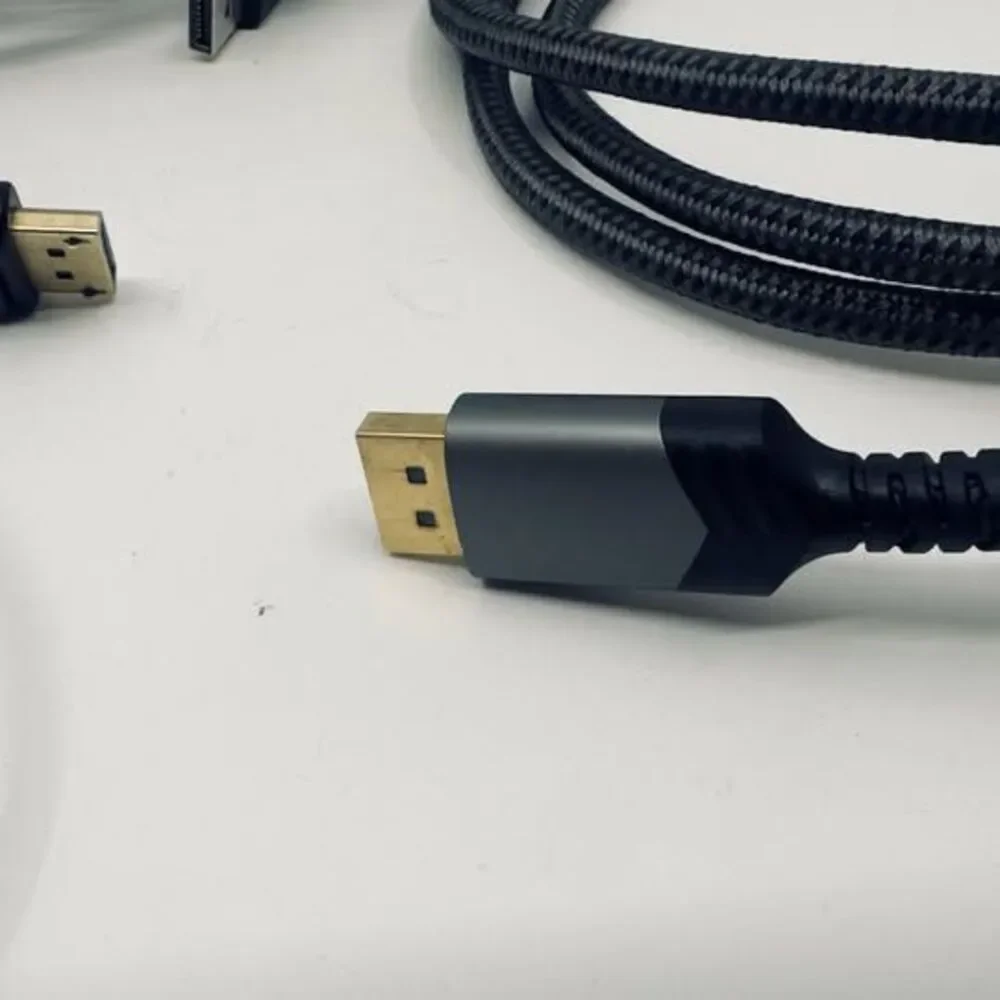 Premium Cable Lot — USB-C to DisplayPort 4K + JSAUX HDMI + DisplayPort + USB-C C